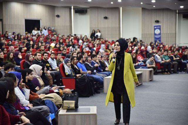 SAÜ’de “Hedef Koyma ve Doğru Strateji” adlı konferans düzenlendi