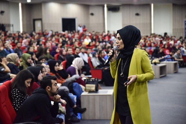 SAÜ’de “Hedef Koyma ve Doğru Strateji” adlı konferans düzenlendi