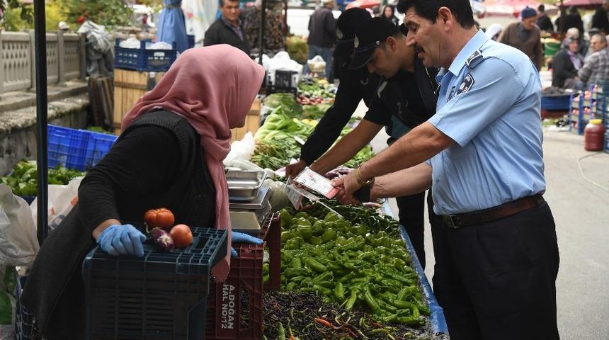 Zabıta&rsquo;dan &lsquo;Yerli &uuml;retim logolu etiket&rsquo; denetimi