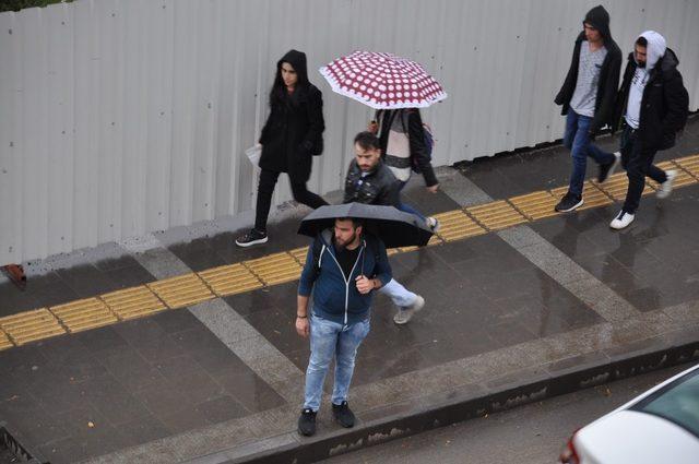 Kars’ta soğuk ve yağmurlu hava etkili oluyor