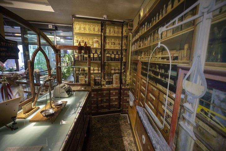 Atatürk'ün Eczanesi müze olarak açıldı  G4