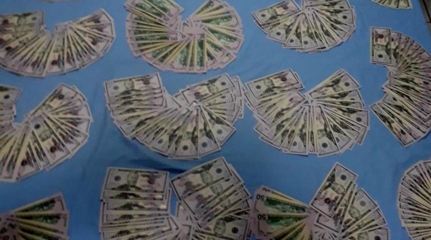 Gaziantep&rsquo;te sahte 74 bin 650 dolar ele ge&ccedil;irildi