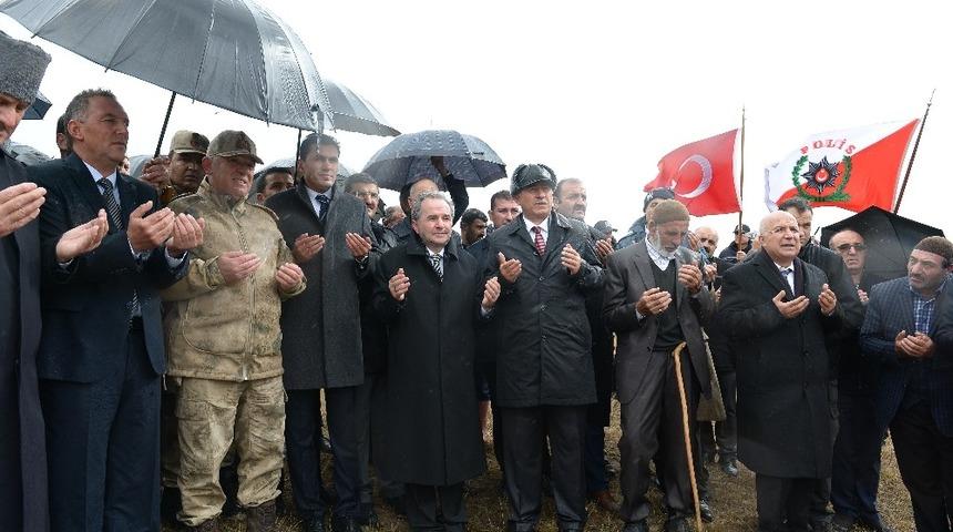 Yavi şehitleri anıldı