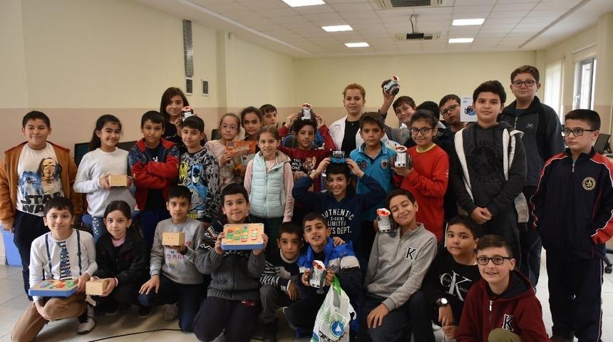 Gen&ccedil; beyinlere robotik kodlama eğitimi