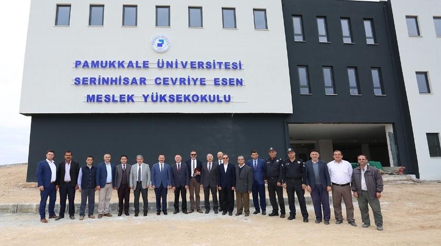 Rekt&ouml;r Bağ, Serinhisar&rsquo;da yapımı devam eden MYO binasını gezdi