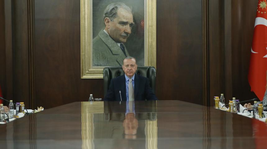 Cumhurbaşkanı Erdoğan'dan kurullarda yeni görev dağılımı 