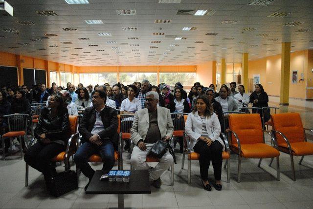 Sağlık Personeline ‘Bağımlılıkla Mücadele’ Konferansı