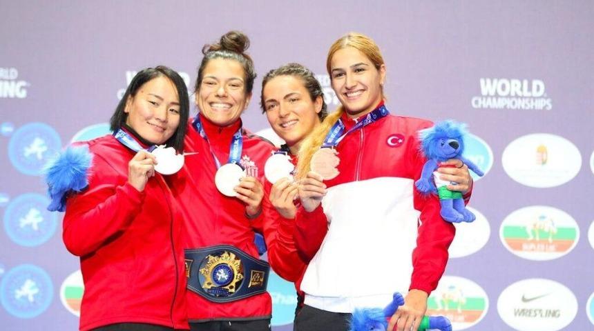 Bartın &Uuml;niversitesi &Ouml;ğrencisi Buse Tosun D&uuml;nya &uuml;&ccedil;&uuml;nc&uuml;s&uuml; oldu