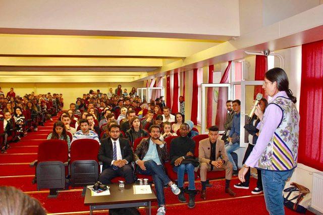 Düzce Üniversitesi Akçakoca yerleşkesi öğrencileriyle buluştu