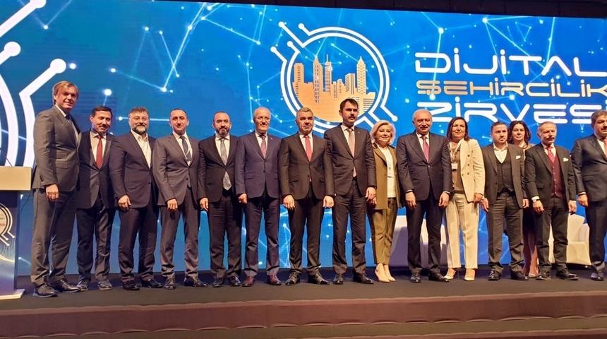 Dijital Şehircilik Zirvesi’nde Konya anlatıldı