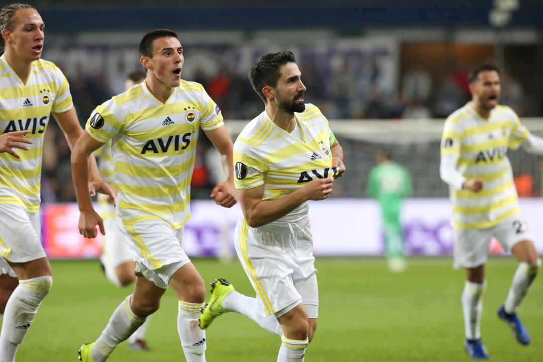 'Hasan Ali attı, tavuklar &ccedil;ift sarılı yumurtladı'