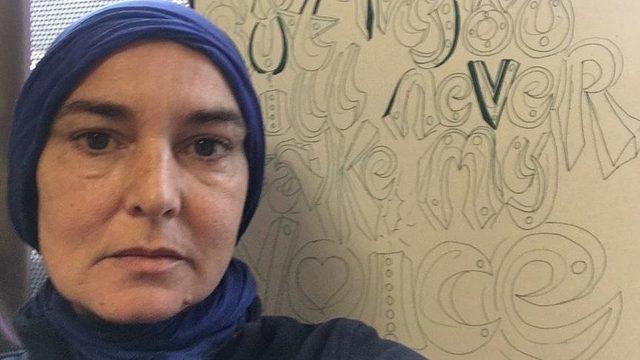 Dünyaca ünlü şarkıcı  Sinead O'Connor Müslüman oldu! Sinead O'Connor kimdir?