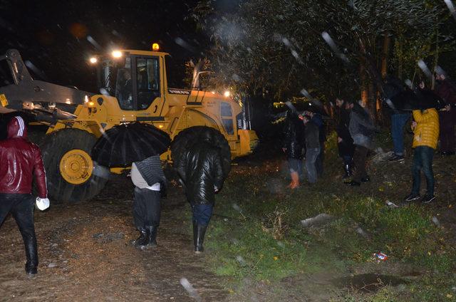 Yüksekova'da 2 köy sel suları altında kaldı