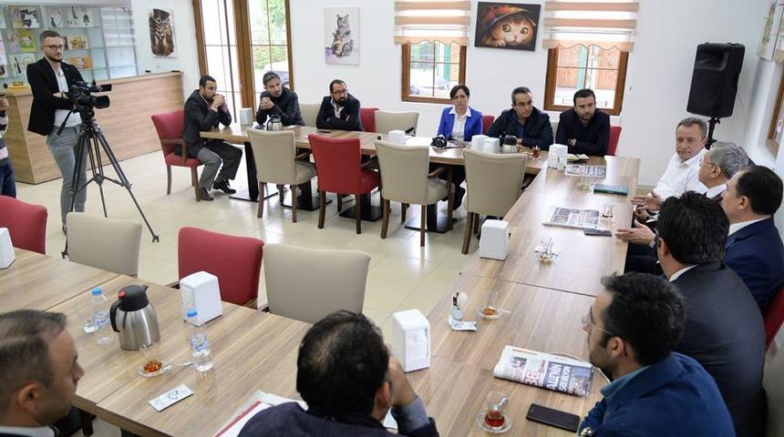 Başkan &Ccedil;etin medya temsilcileri ile buluştu