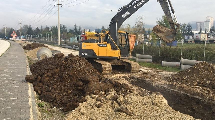 Konuralp&rsquo;te kanalizasyon &ccedil;alışması