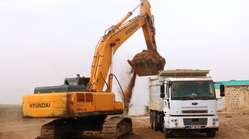 Evlerin ortasındaki g&ouml;let ıslah edildi