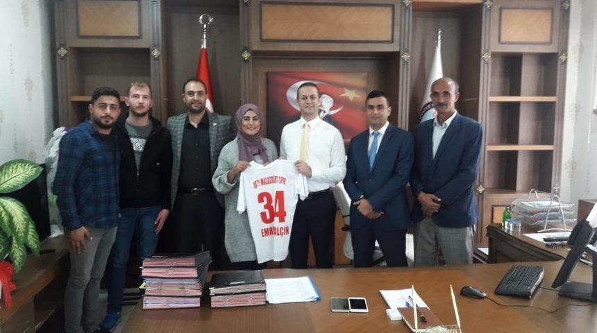 1071 Malazgirt Spor Kul&uuml;b&uuml;nden Kaymakam Yal&ccedil;ın&rsquo;a ziyaret