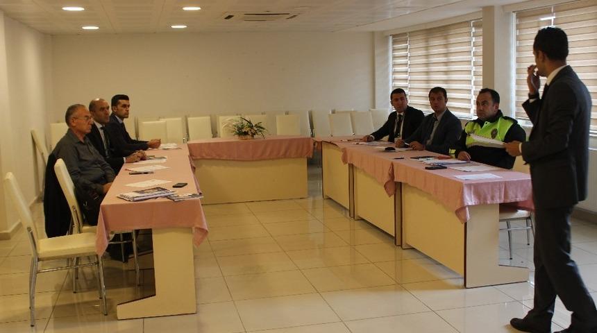 Kurumlar &lsquo;Trafil El&ccedil;isi&rsquo; projesi i&ccedil;in toplandı