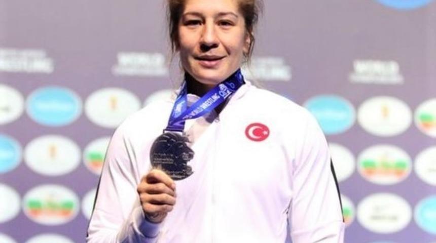 Trakya &Uuml;niversitesi&rsquo;nin gururu Yasemin Adar d&uuml;nya ikincisi