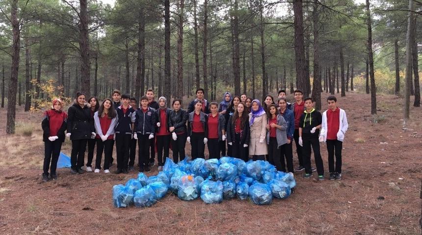 &Ouml;ğrenciler &ccedil;evre temizliği yaptı