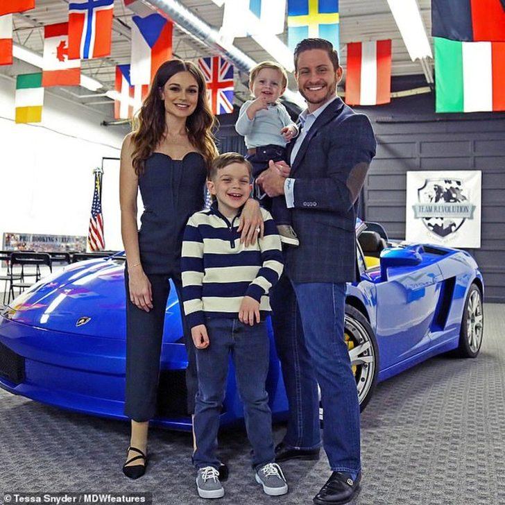 11 yaşında kanser oldu, bacağını aldılar! Şimdi markaların peşinden koştuğu bir model G3