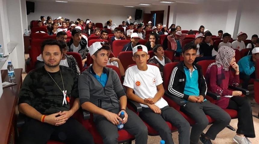 Elbeyli&rsquo;de aile i&ccedil;i şiddet ve madde bağımlılığı eğitimi