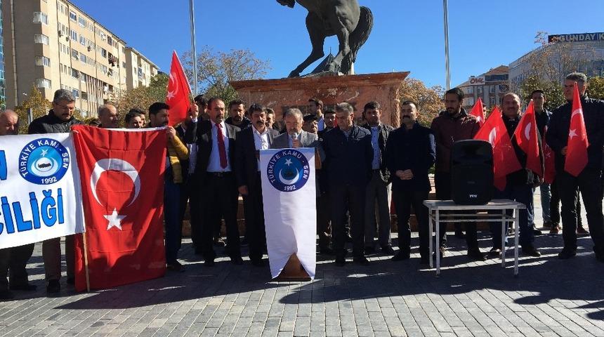 T&uuml;rk: "Danıştayın Andımız kararı ile kıyamet koptu"