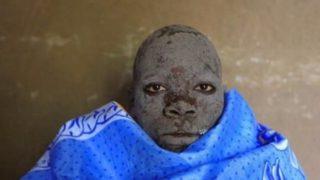 Dünyanın en ilginç geleneği! Mezarları açıp...