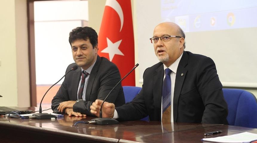 PA&Uuml;&rsquo;de &ldquo;95. yılında Cumhuriyet&rdquo; paneli