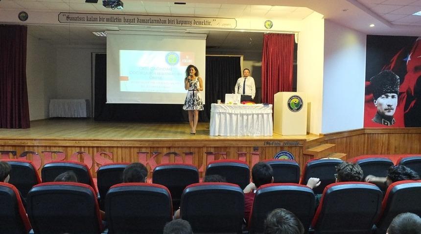 Mersin&rsquo;de ortaokul &ouml;ğrencilerine &lsquo;doğru beslenme&rsquo; semineri