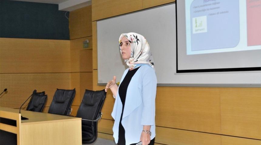 SA&Uuml;&rsquo;de &ldquo;Kariyerinizi Planlarken&rdquo; konulu konferans d&uuml;zenlendi