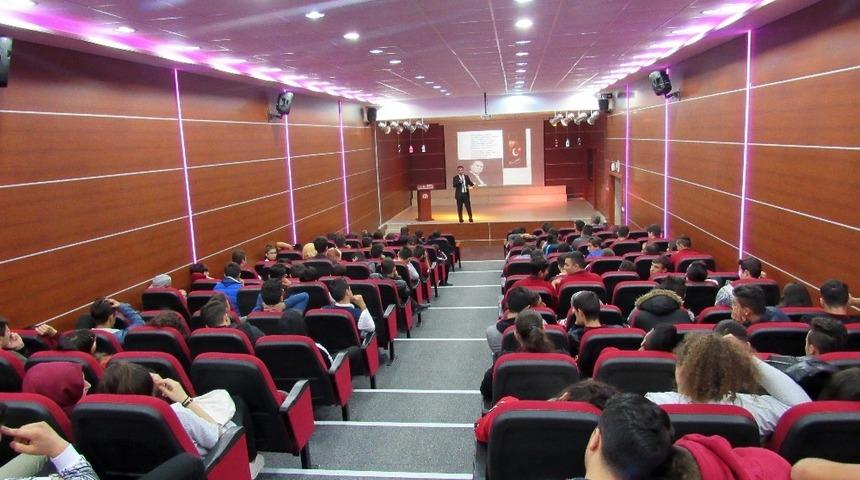 &Ouml;ğrencilere bilin&ccedil;altının &ouml;nemi anlatıldı