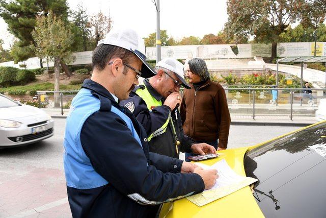 Büyükşehir Zabıta ticari taksileri denetliyor