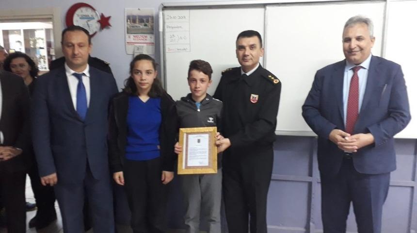 Askerlerden &ouml;ğrencilere teşekk&uuml;r mektubu