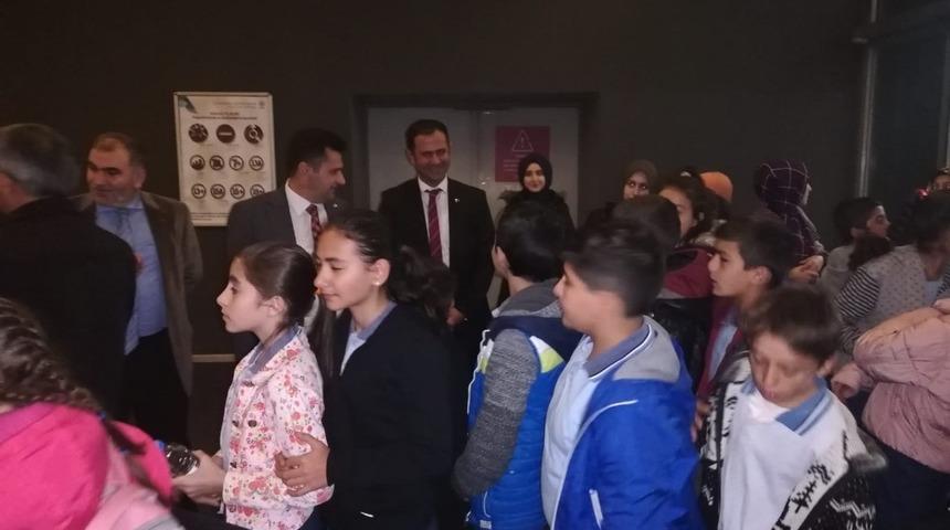 Sinemaya gitmeyen &ccedil;ocuk kalmayacak