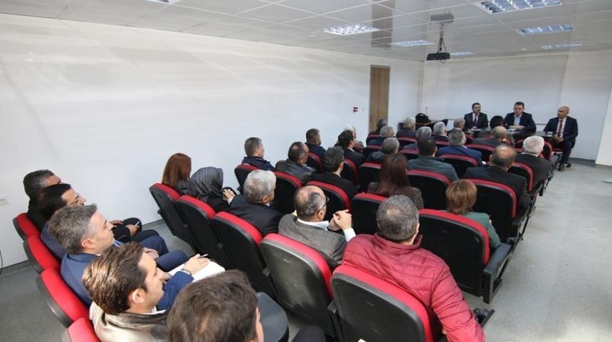 &Uuml;rkmezer muhtarlarla biraraya geldi