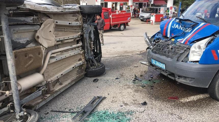 Ordu&rsquo;da trafik kazası ucuz atlatıldı