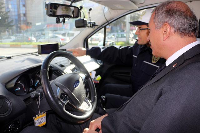 Yayalara yol vermeyen sürücülere para cezası