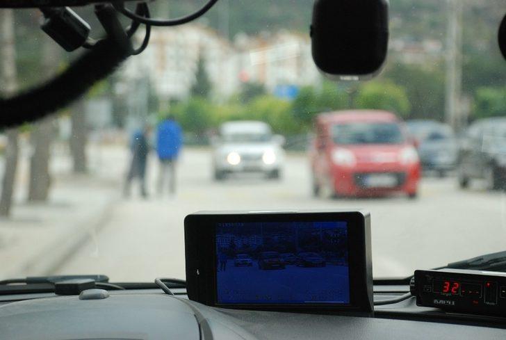 Yayalara öncelik vermeyen sürücülere yeni tarifeden ceza yazıldı G3