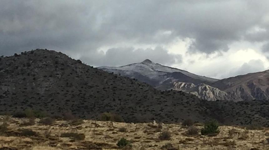 Nemrut Dağına yılın ilk karı d&uuml;şt&uuml;