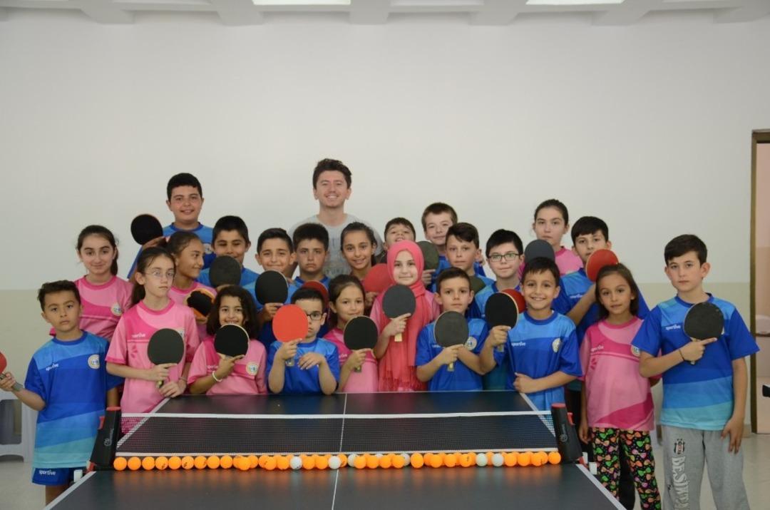 Boz&uuml;y&uuml;k Belediyesi&rsquo;nin &uuml;cretsiz kış spor okulları kayıtları başladı