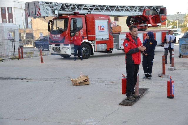 Devlet Hastanesi’nde gerçeğini aratmayan yangın tatbikatı