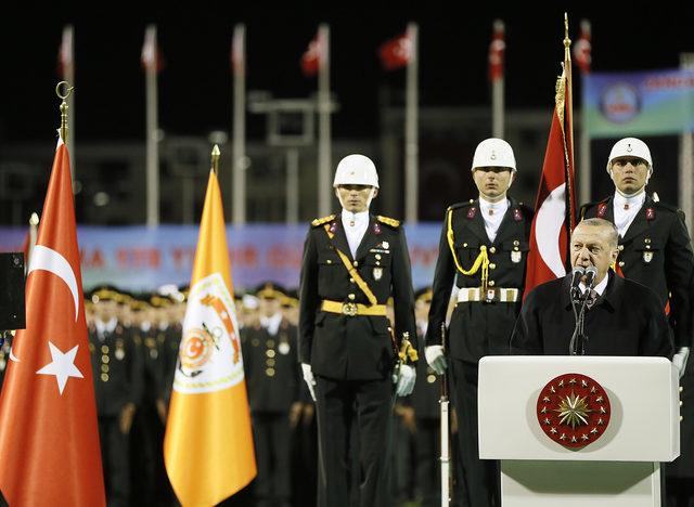 Erdoğan: Münbiç'in etrafında hendekler kazıyorlarmış mezarlarını hazırlıyorlar 