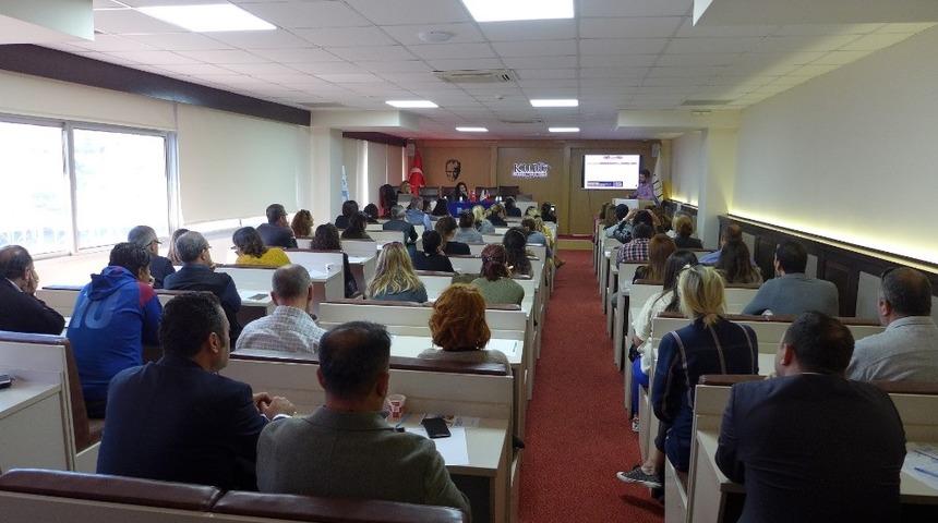 Kuşadası Ticaret Odası&rsquo;nda KOSGEB ve İŞKUR bilgilendirme toplantısı yapıldı