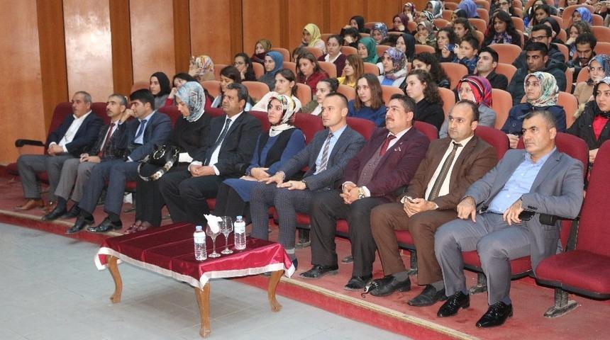 Eğitimci Yazar Tanışır&rsquo;dan s&ouml;yleşi