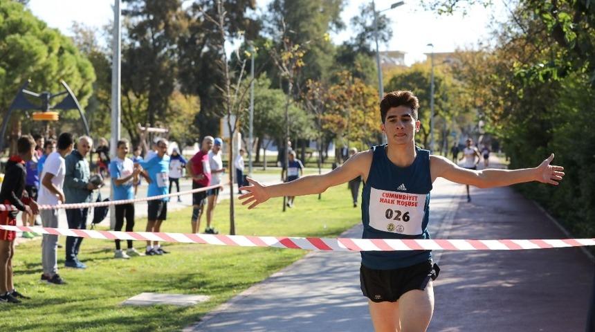 Bucalılar eski Milli Atlet Safter Karabağlı anısına koştu