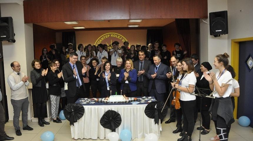 Cemil Alevli Koleji&rsquo;nde Bakalorya Diploma Programı&rsquo;nın 50. Yılı kutlandı