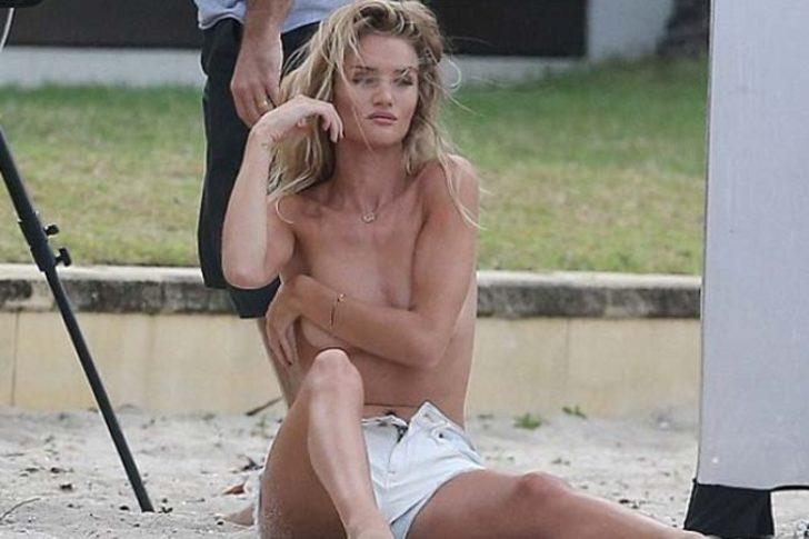 'Reklam için' soyundu G2