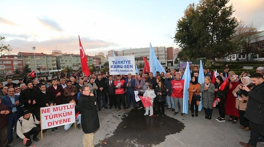 Sendika &uuml;yelerinden Andımız tepkisi