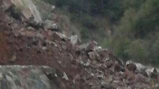 Giresun'da facia! Tonlarca taşın altında kaldı